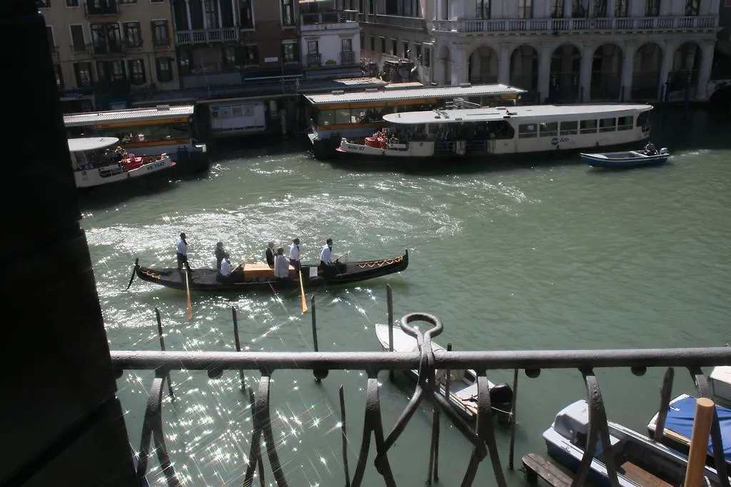 ** Guest house Magic Rialto Hotel Venice Italy