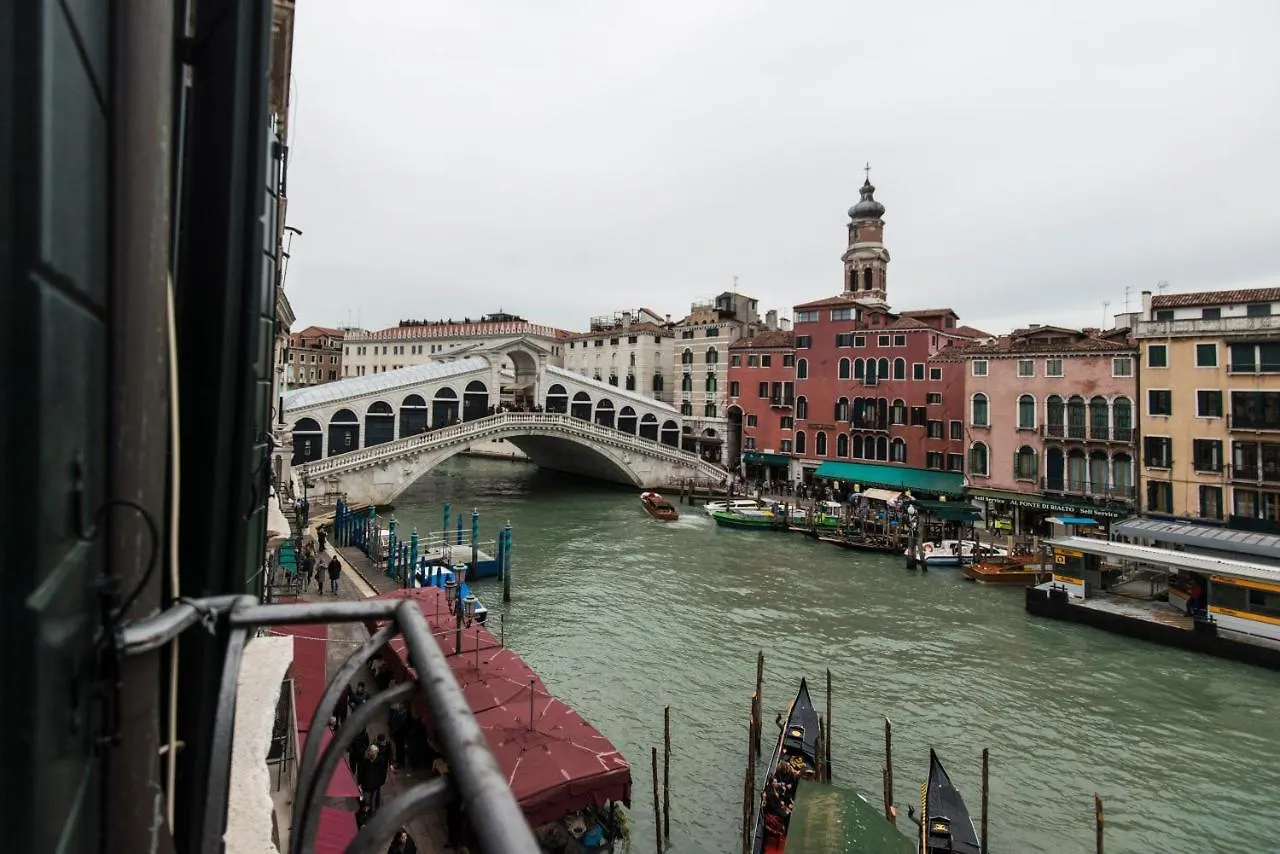 Magic Rialto Hotel Venice 2*,